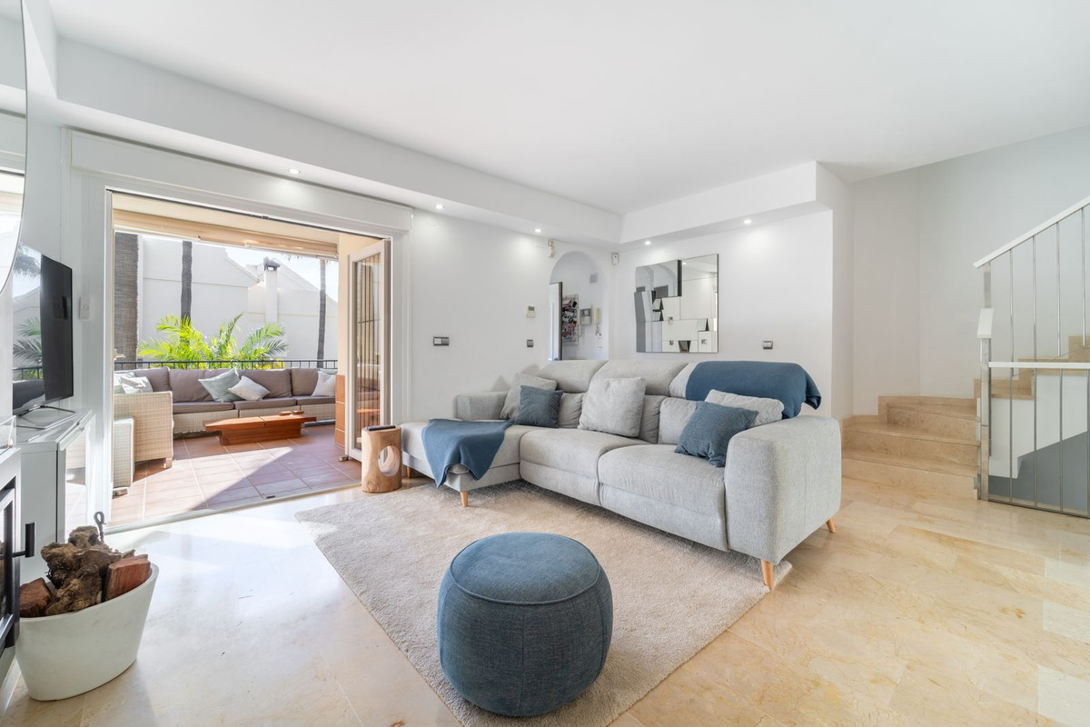 Huis te koop in Costabella | 4 slaapkamers H5286457