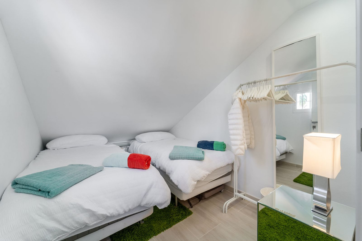 Huis te koop in Costabella | 4 slaapkamers H5286457