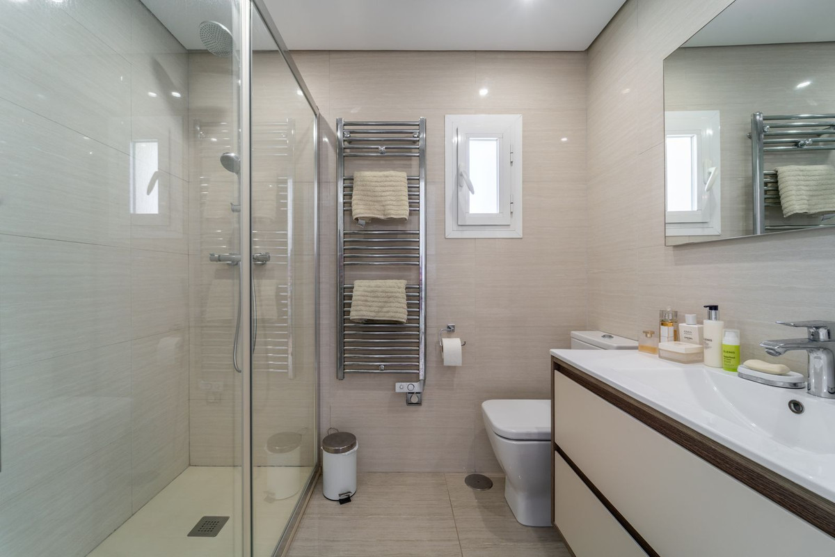 Huis te koop in Costabella | 4 slaapkamers H5286457