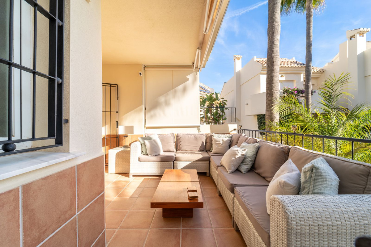 Huis te koop in Costabella | 4 slaapkamers H5286457