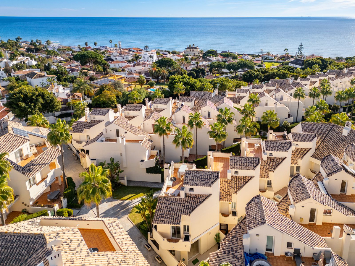 Huis te koop in Costabella | 4 slaapkamers H5286457