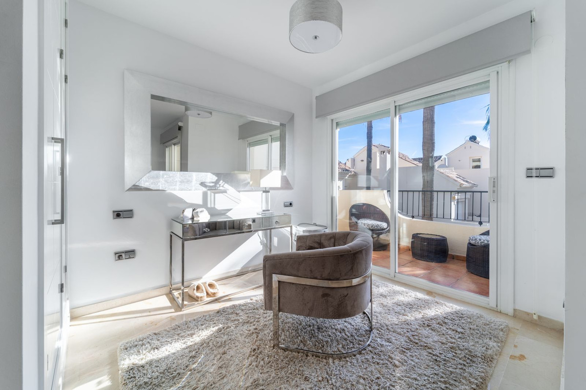 Huis te koop in Costabella | 4 slaapkamers H5286457