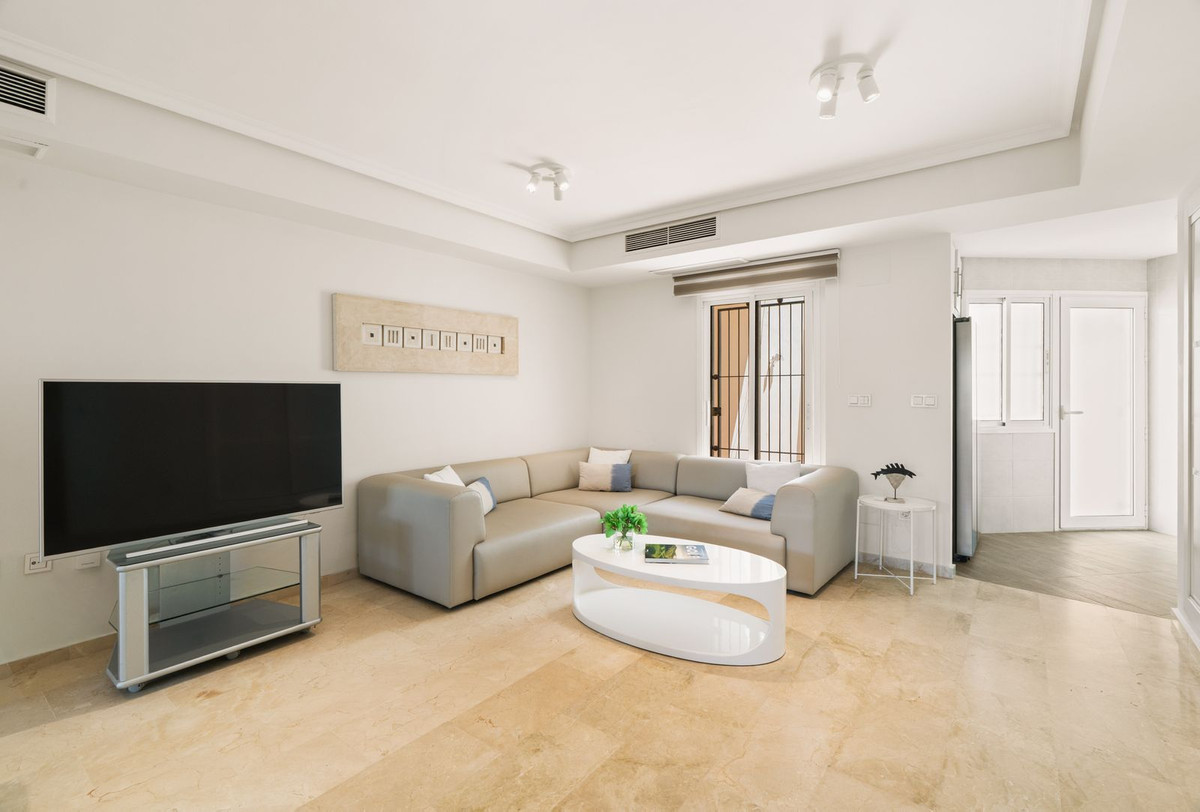Huis te koop in Costabella | 4 slaapkamers H5382004
