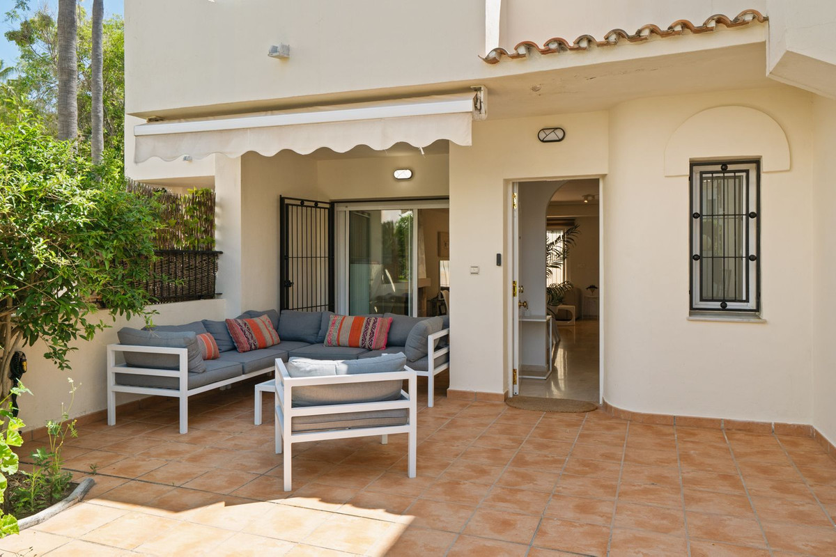 Huis te koop in Costabella | 4 slaapkamers H5382004