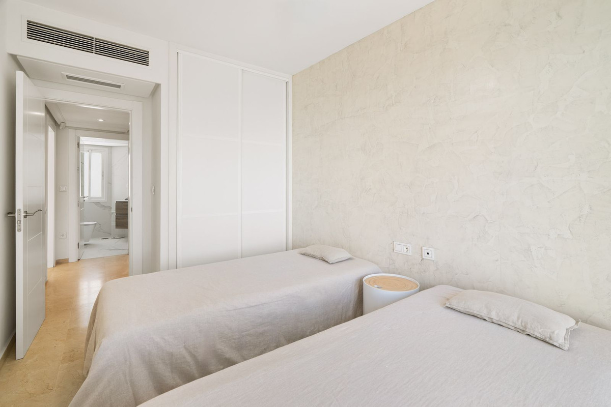 Huis te koop in Costabella | 4 slaapkamers H5382004