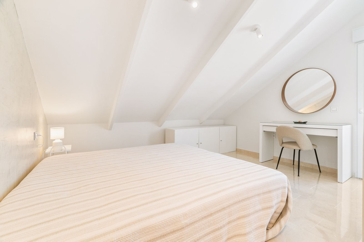 Huis te koop in Costabella | 4 slaapkamers H5382004