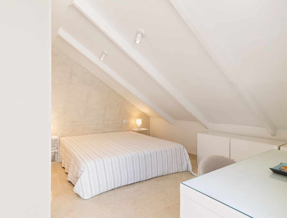 Huis te koop in Costabella | 4 slaapkamers H5382004