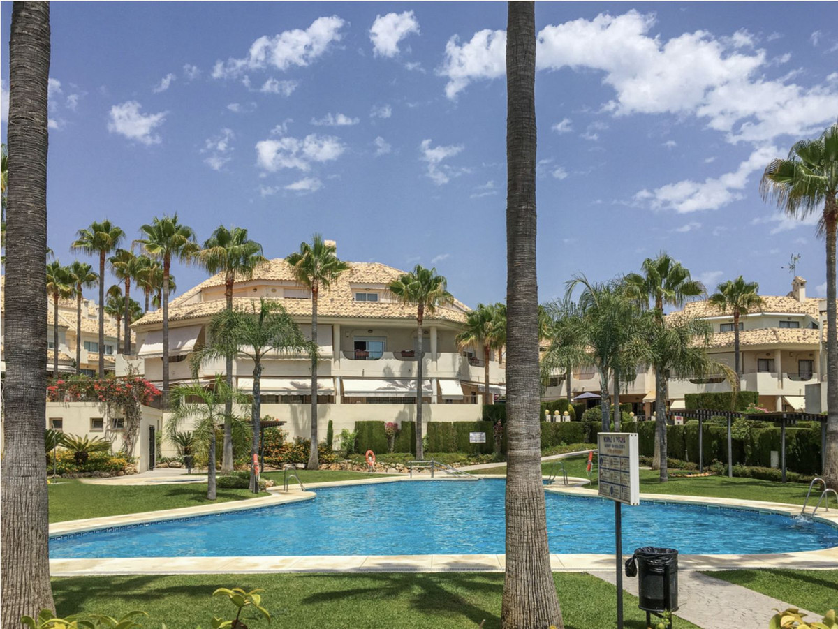 Huis te koop in Costabella | 4 slaapkamers H5382004