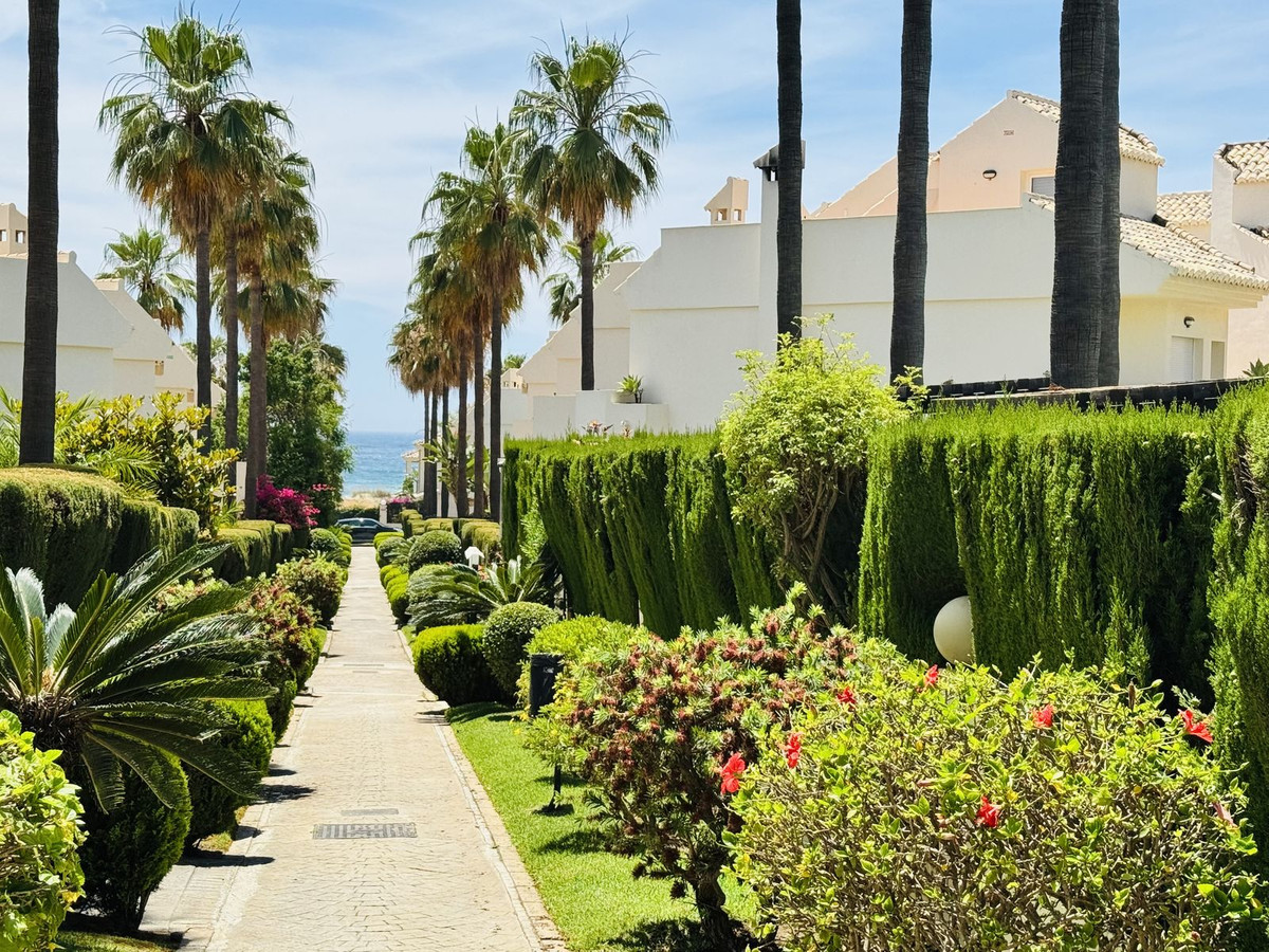 Huis te koop in Costabella | 3 slaapkamers H5402035