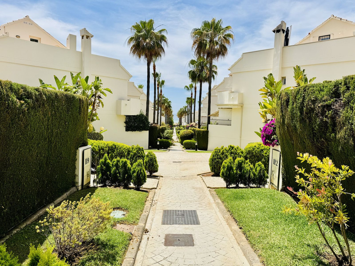Huis te koop in Costabella | 3 slaapkamers H5402035