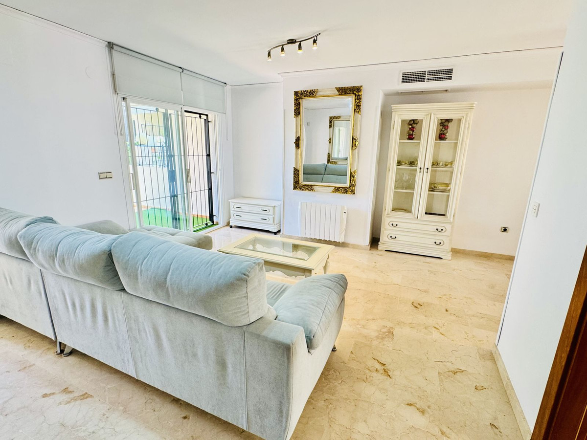 Huis te koop in Costabella | 3 slaapkamers H5402035