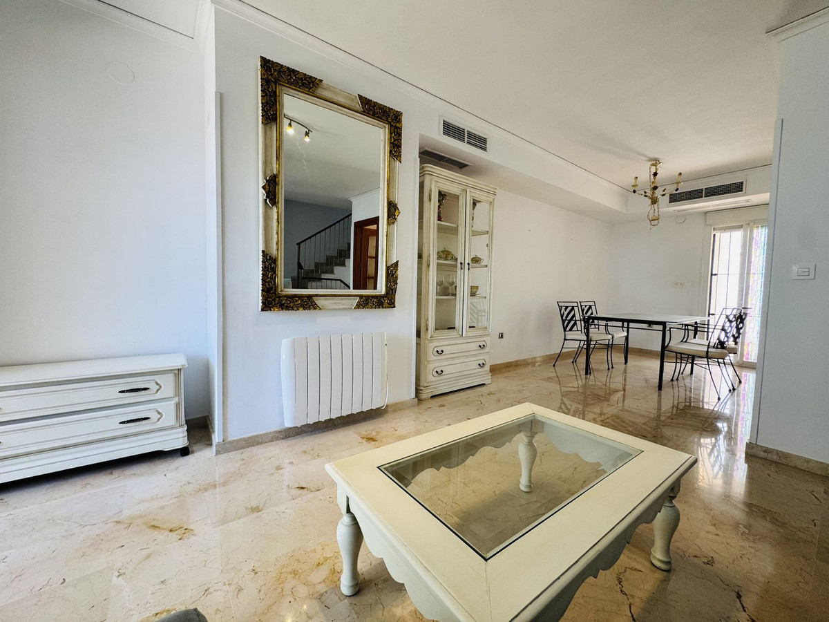 Huis te koop in Costabella | 3 slaapkamers H5402035