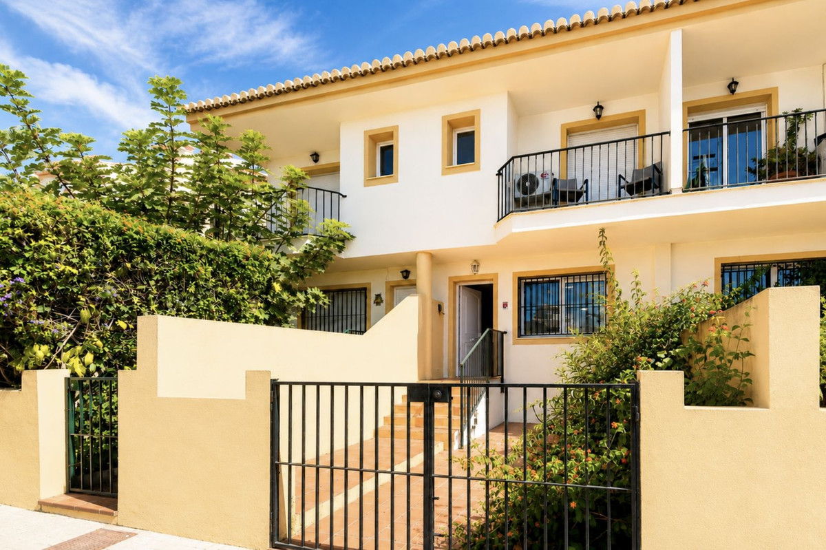 Huis te koop in Costabella | 4 slaapkamers H5449246