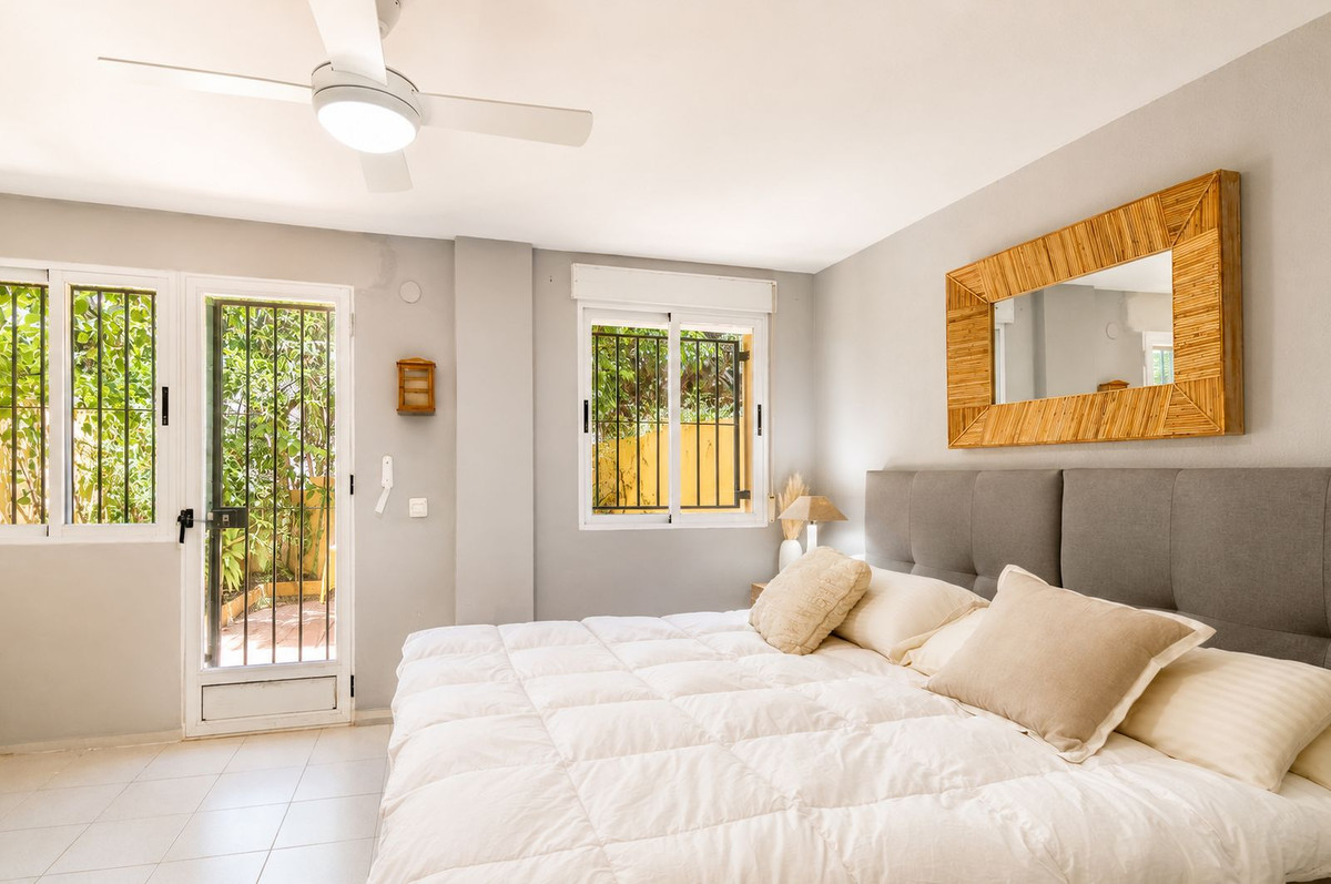 Huis te koop in Costabella | 4 slaapkamers H5449246