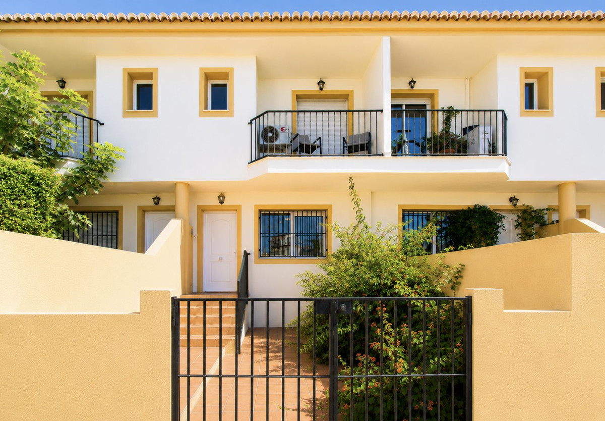 Huis te koop in Costabella | 4 slaapkamers H5449246