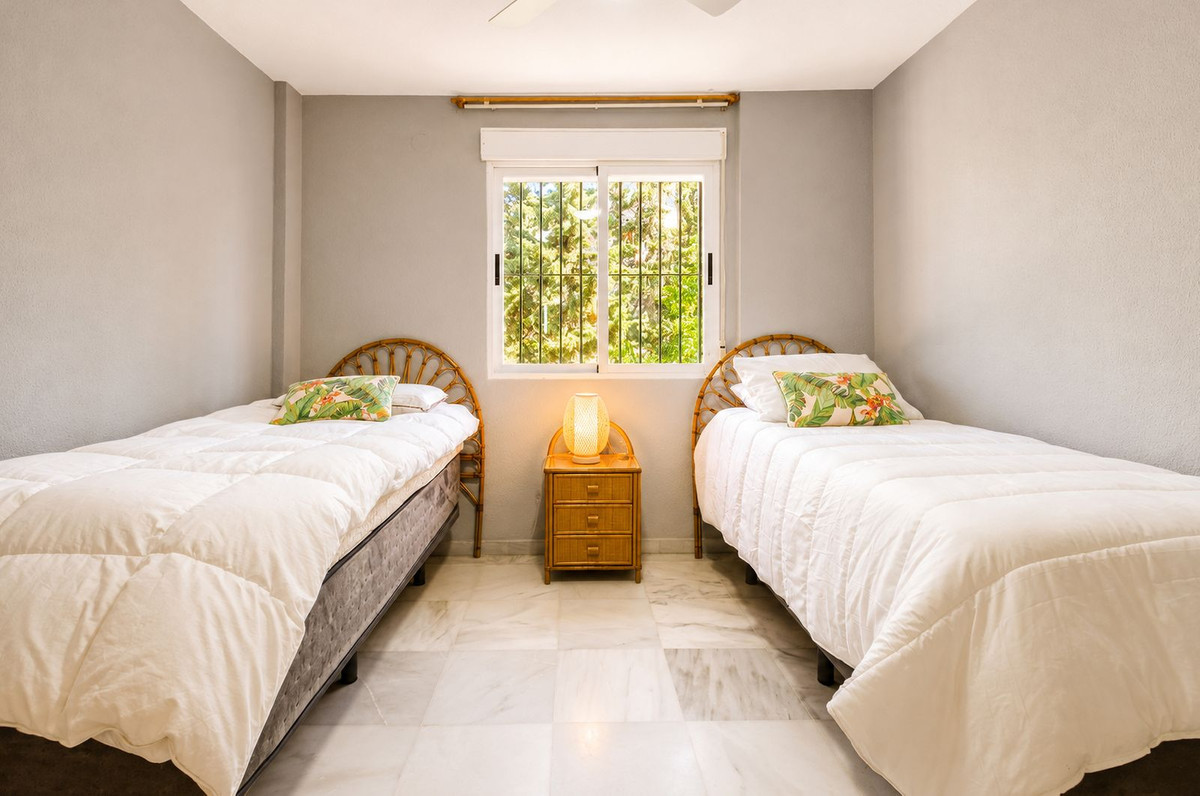 Huis te koop in Costabella | 4 slaapkamers H5449246