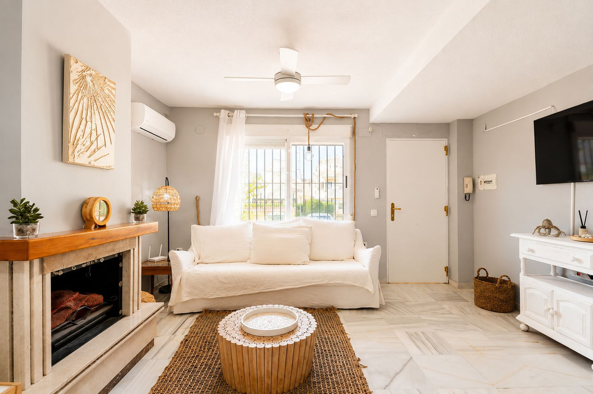 Huis te koop in Costabella | 4 slaapkamers H5449246