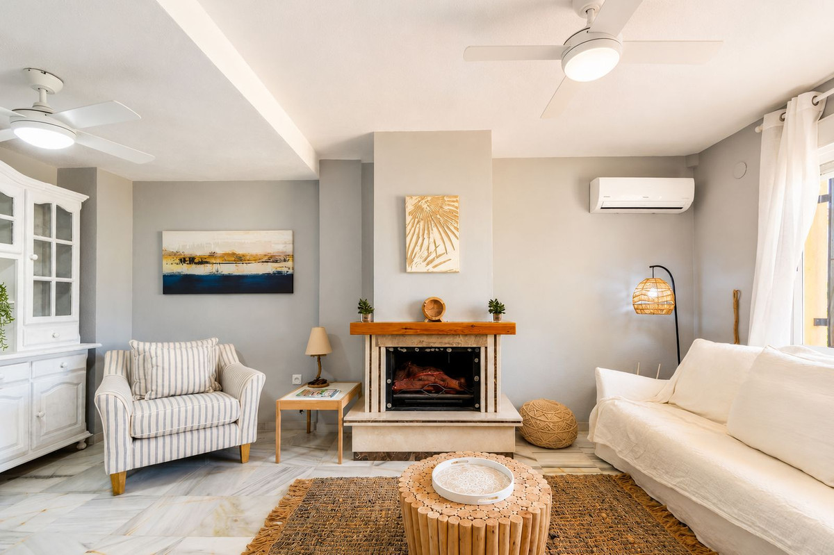Huis te koop in Costabella | 4 slaapkamers H5449246
