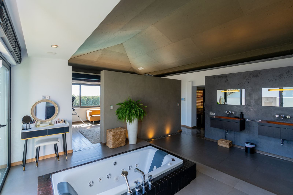 Property main view 35