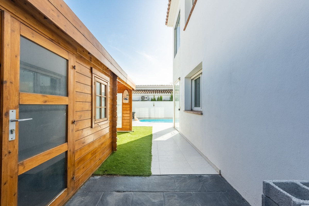 Detached Villa for sale in Costalita | 3 bedrooms H5040694