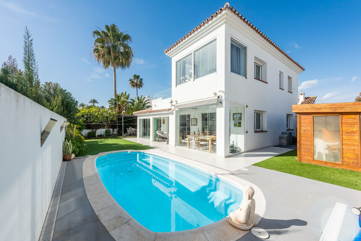 Detached Villa for sale in Costalita | 3 bedrooms H5040694