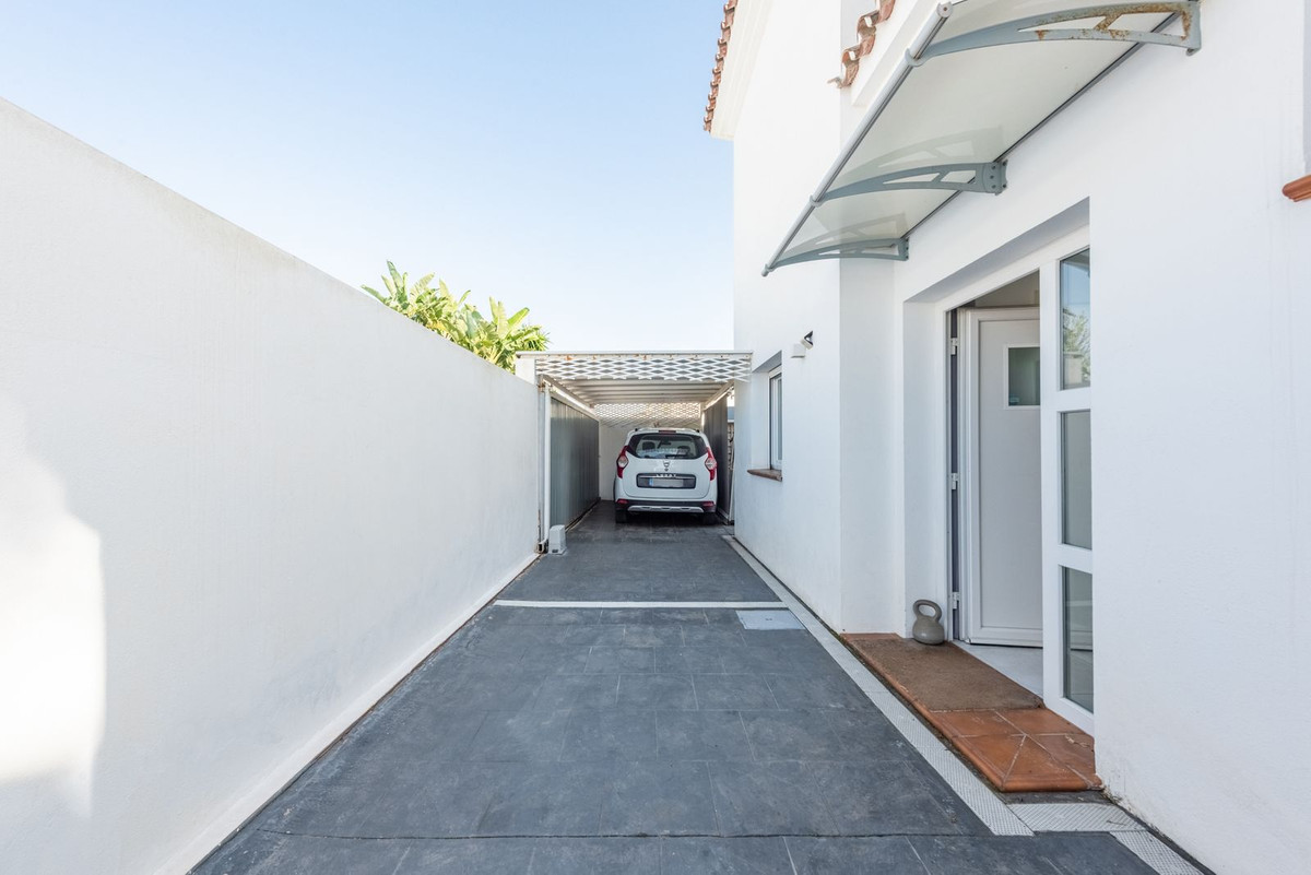 Detached Villa for sale in Costalita | 3 bedrooms H5040694