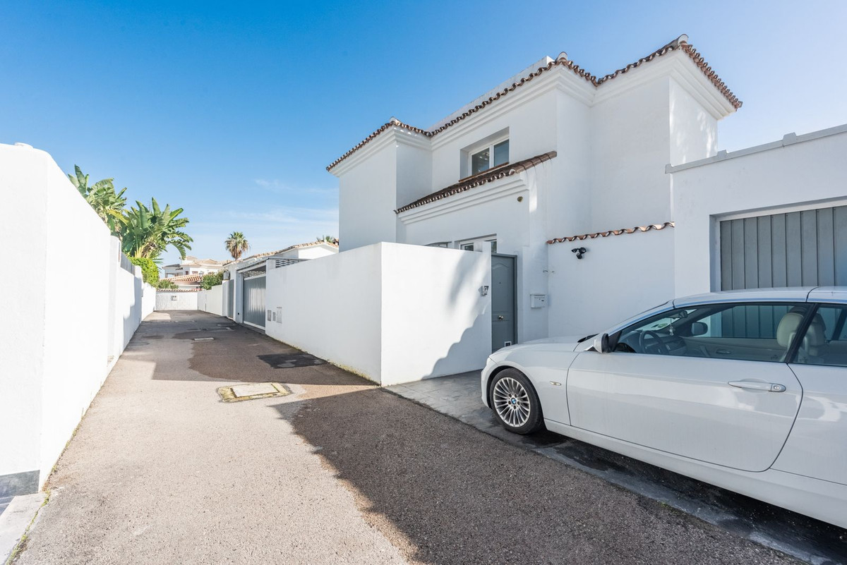 Detached Villa for sale in Costalita | 3 bedrooms H5040694