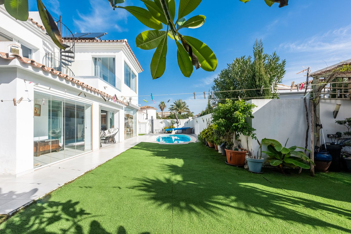 Detached Villa for sale in Costalita | 3 bedrooms H5040694