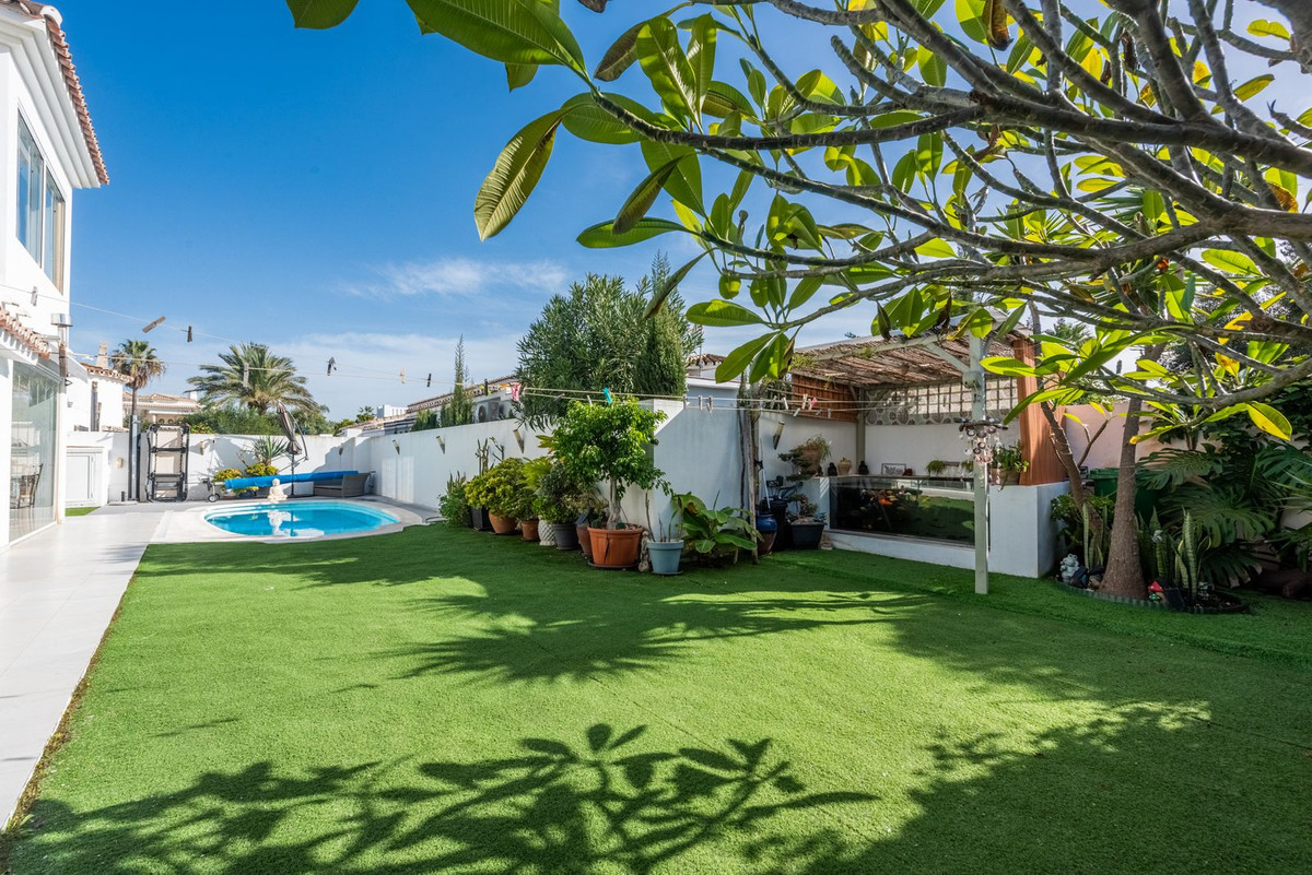 Detached Villa for sale in Costalita | 3 bedrooms H5040694