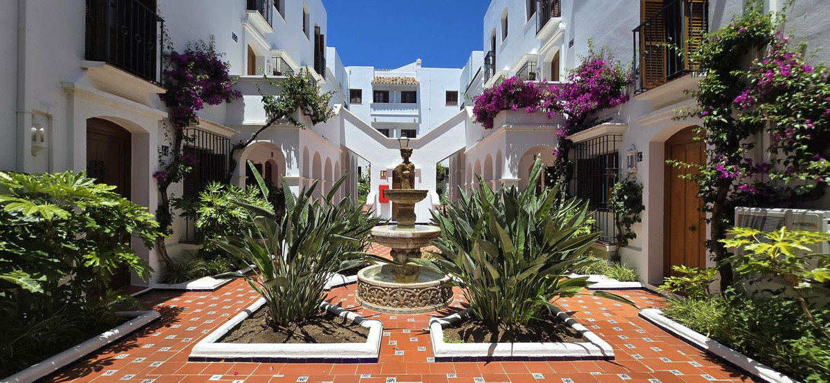 Townhouse for sale in Costalita | 3 bedrooms H5050165