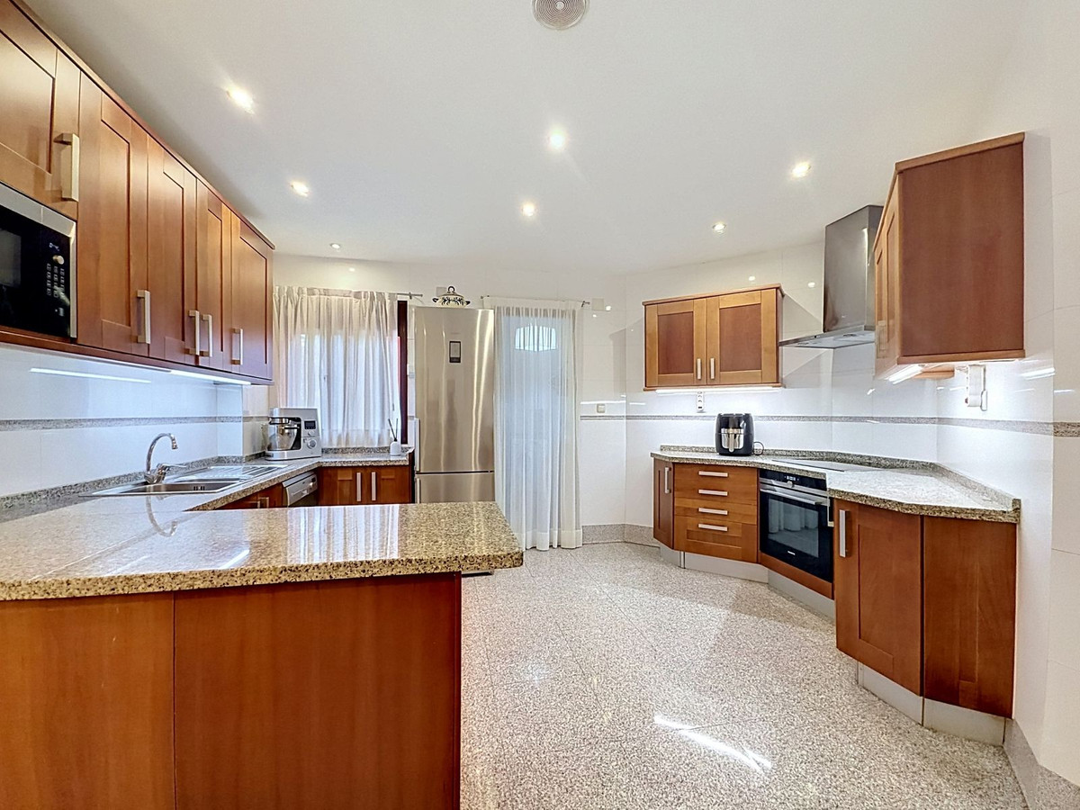 Huis te koop in Costalita | 4 slaapkamers H5401816