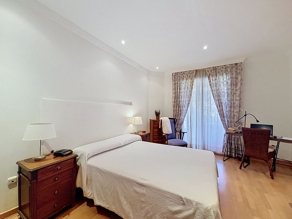 Huis te koop in Costalita | 4 slaapkamers H5401816