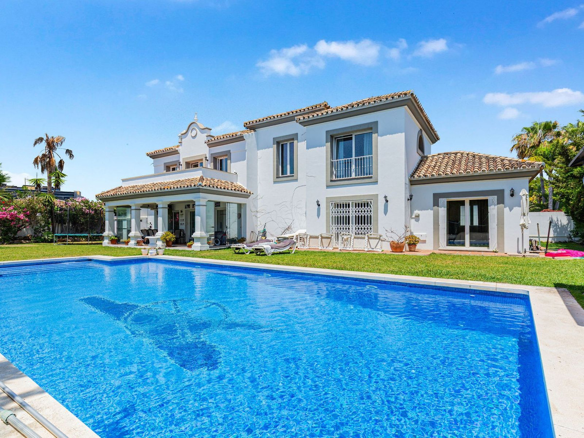 Huis te koop in Costalita | 4 slaapkamers H5516758