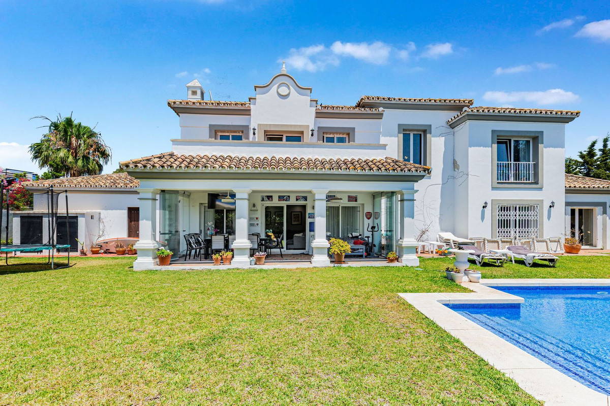 Huis te koop in Costalita | 4 slaapkamers H5516758