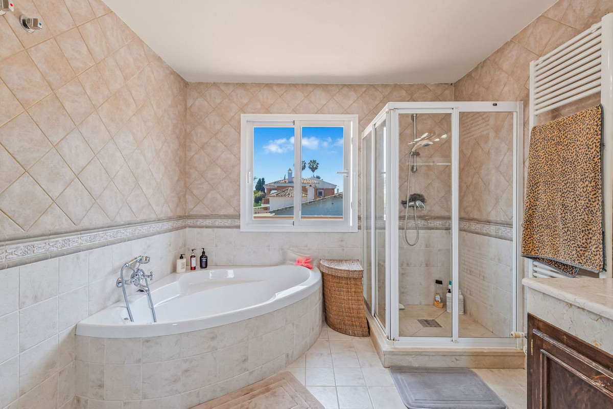 Huis te koop in Costalita | 4 slaapkamers H5516758
