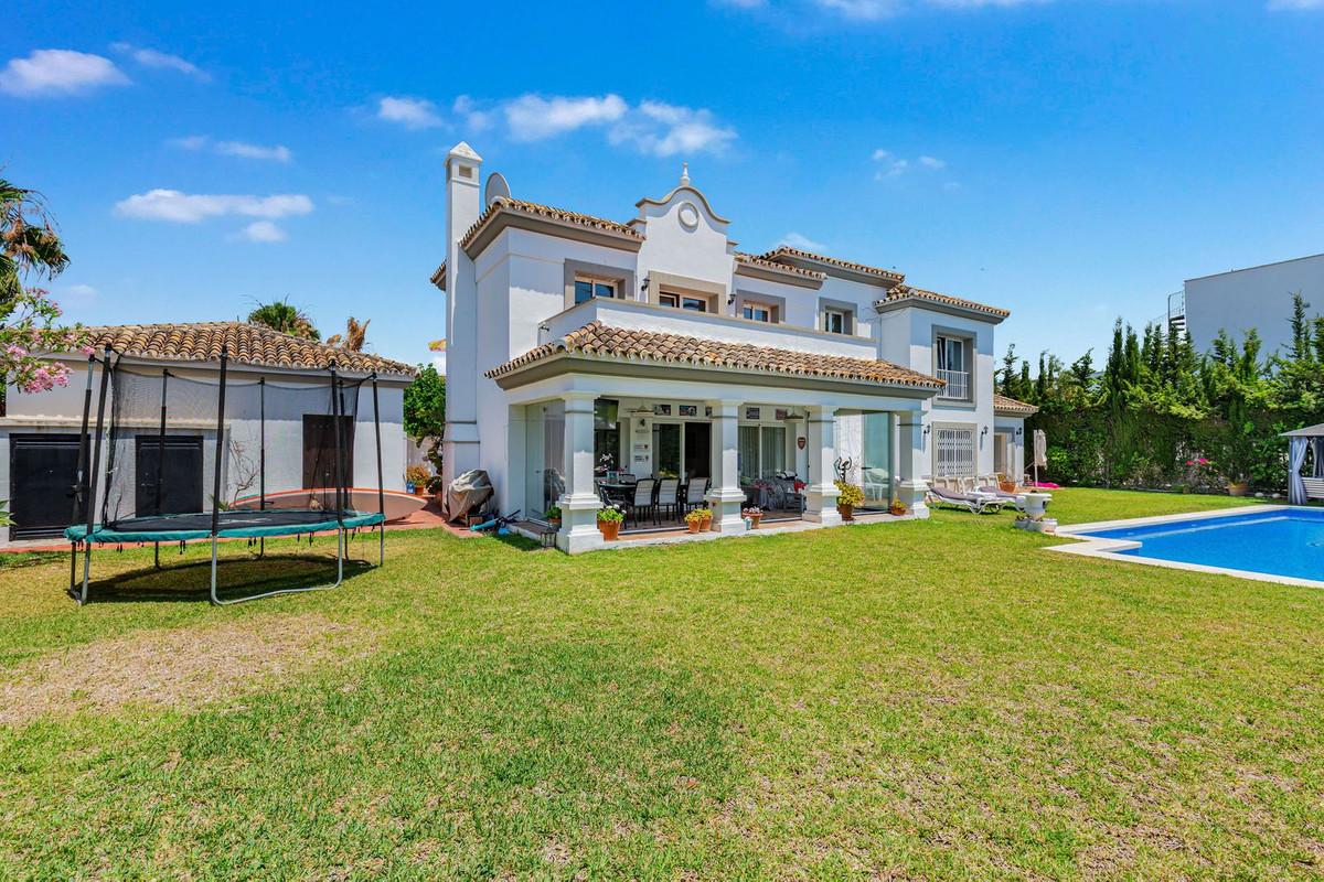 Huis te koop in Costalita | 4 slaapkamers H5516758