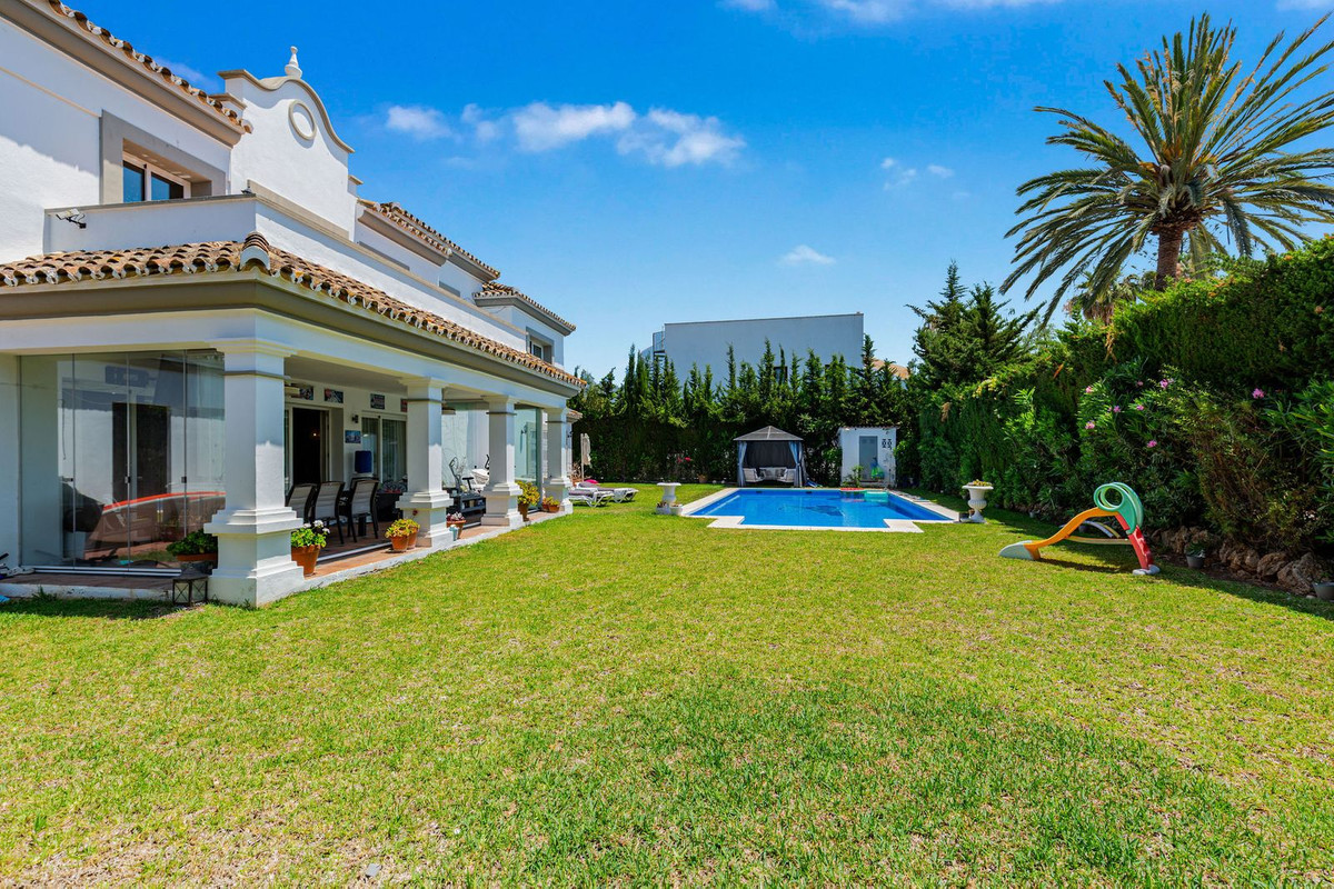 Huis te koop in Costalita | 4 slaapkamers H5516758