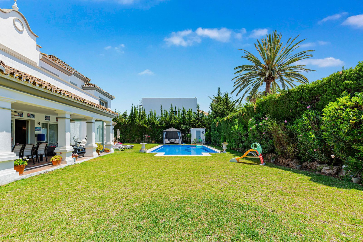 Huis te koop in Costalita | 4 slaapkamers H5516758