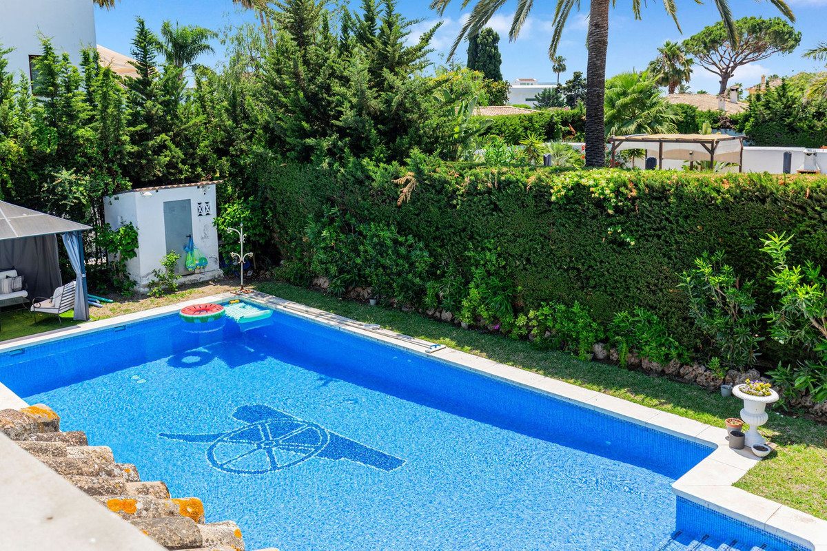 Huis te koop in Costalita | 4 slaapkamers H5516758