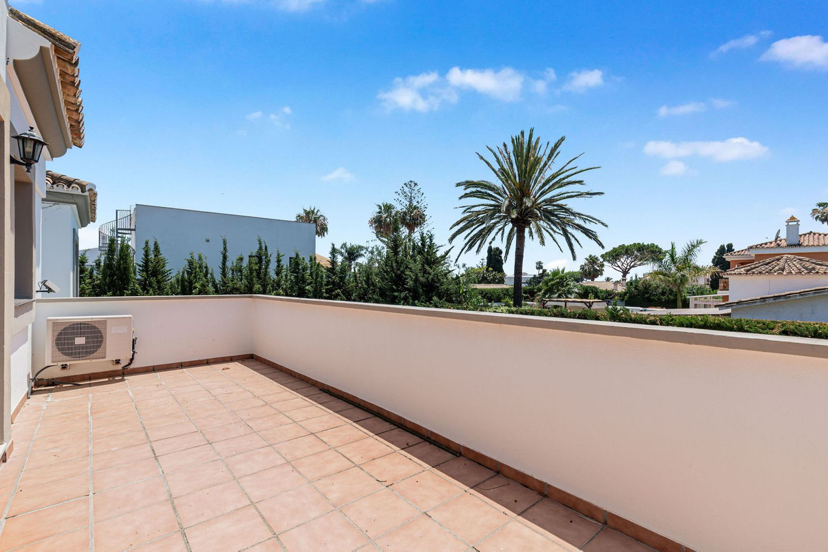 Huis te koop in Costalita | 4 slaapkamers H5516758