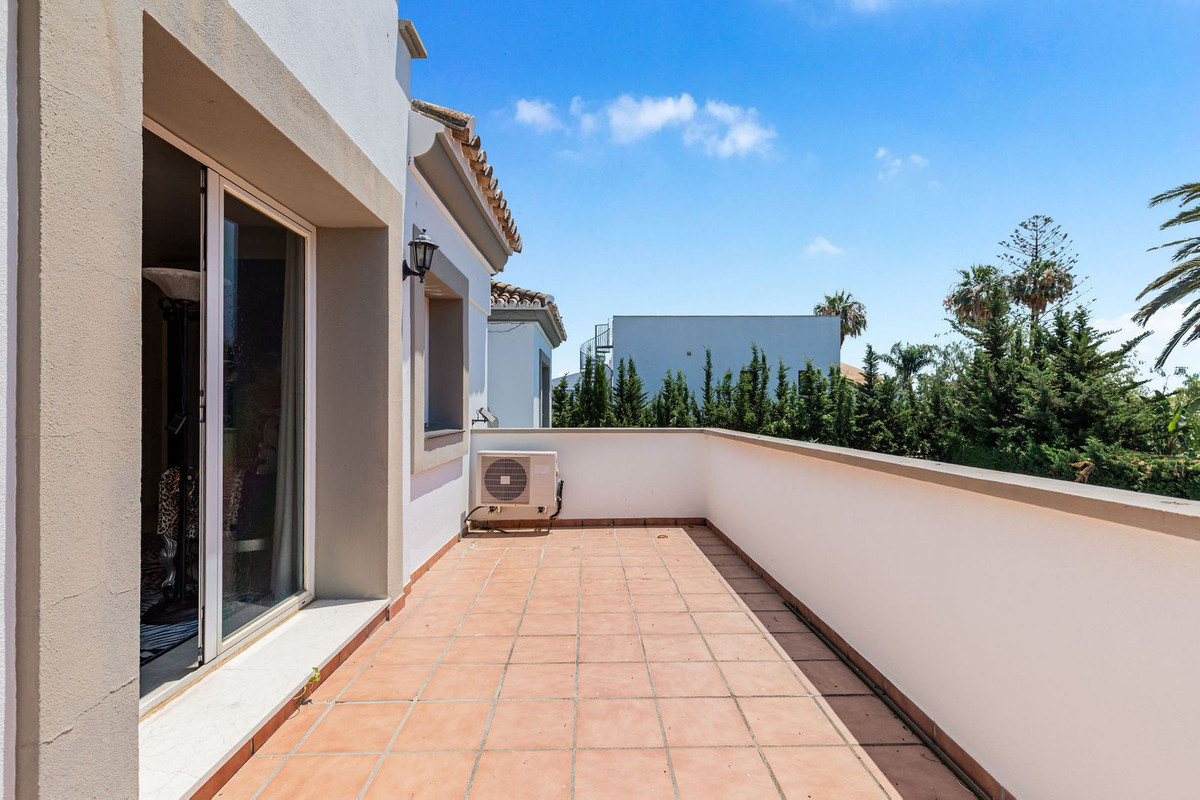 Huis te koop in Costalita | 4 slaapkamers H5516758