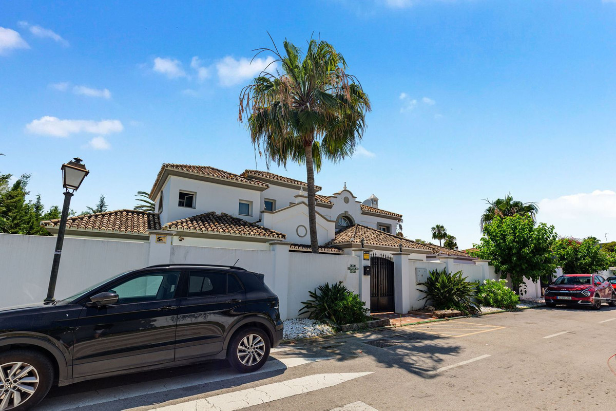 Huis te koop in Costalita | 4 slaapkamers H5516758