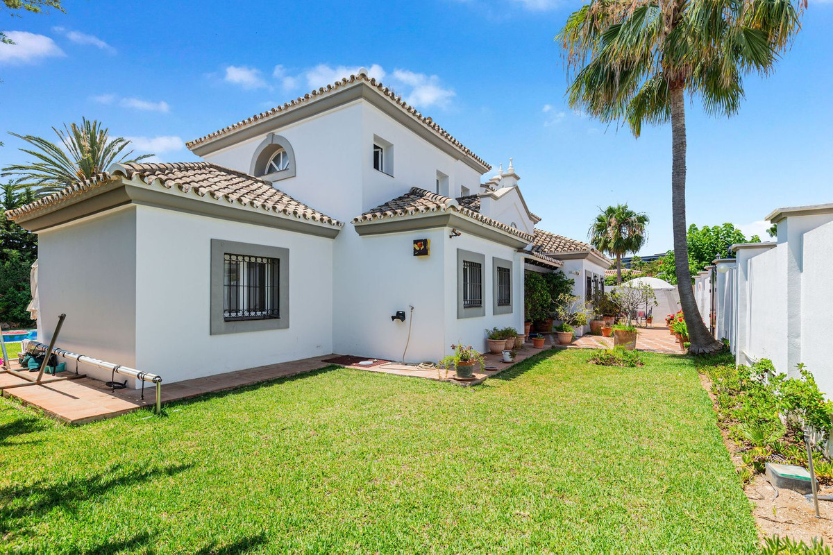 Huis te koop in Costalita | 4 slaapkamers H5516758