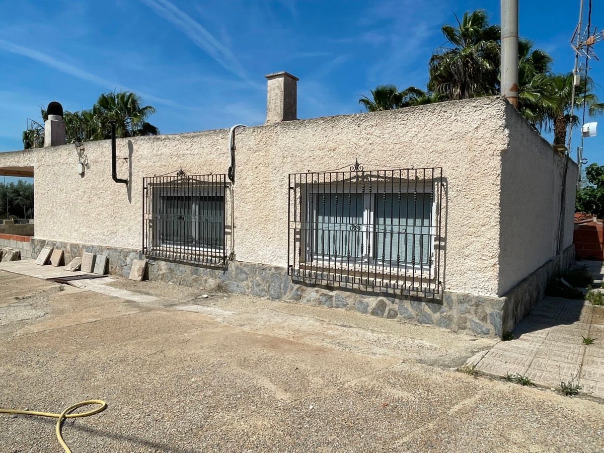 Huis te koop in Crevillent | 4 slaapkamers H5052811