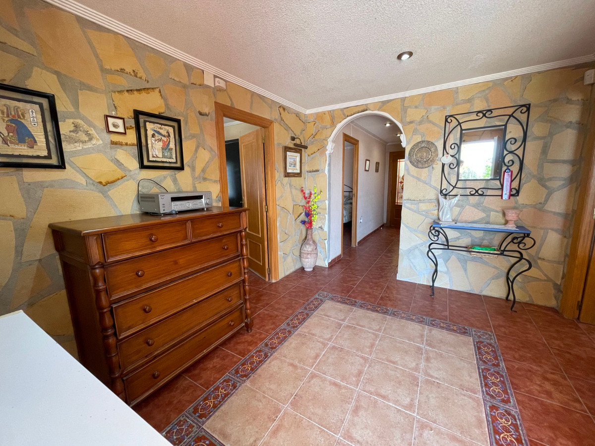 Huis te koop in Crevillent | 4 slaapkamers H5052811