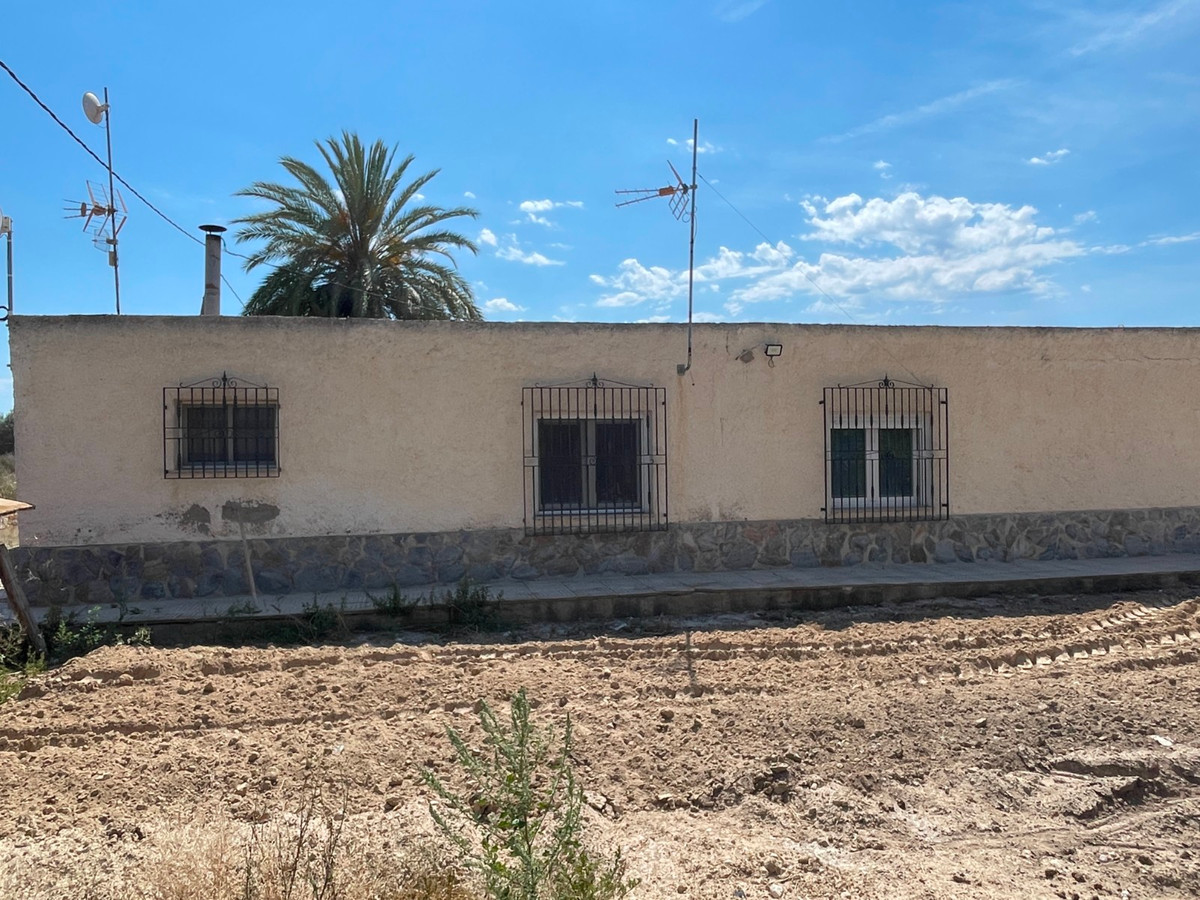 Huis te koop in Crevillent | 4 slaapkamers H5052811