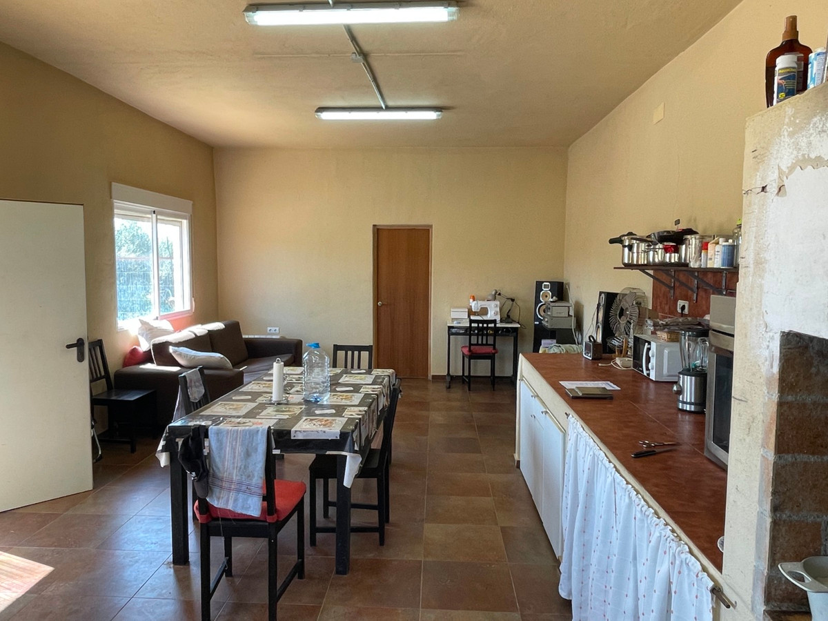 Huis te koop in Crevillent | 4 slaapkamers H5052811