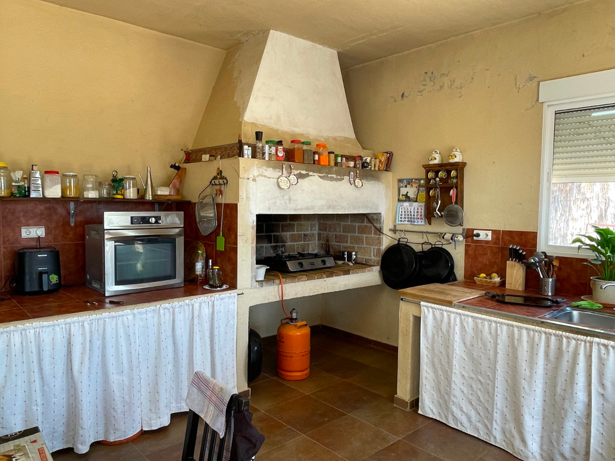 Huis te koop in Crevillent | 4 slaapkamers H5052811