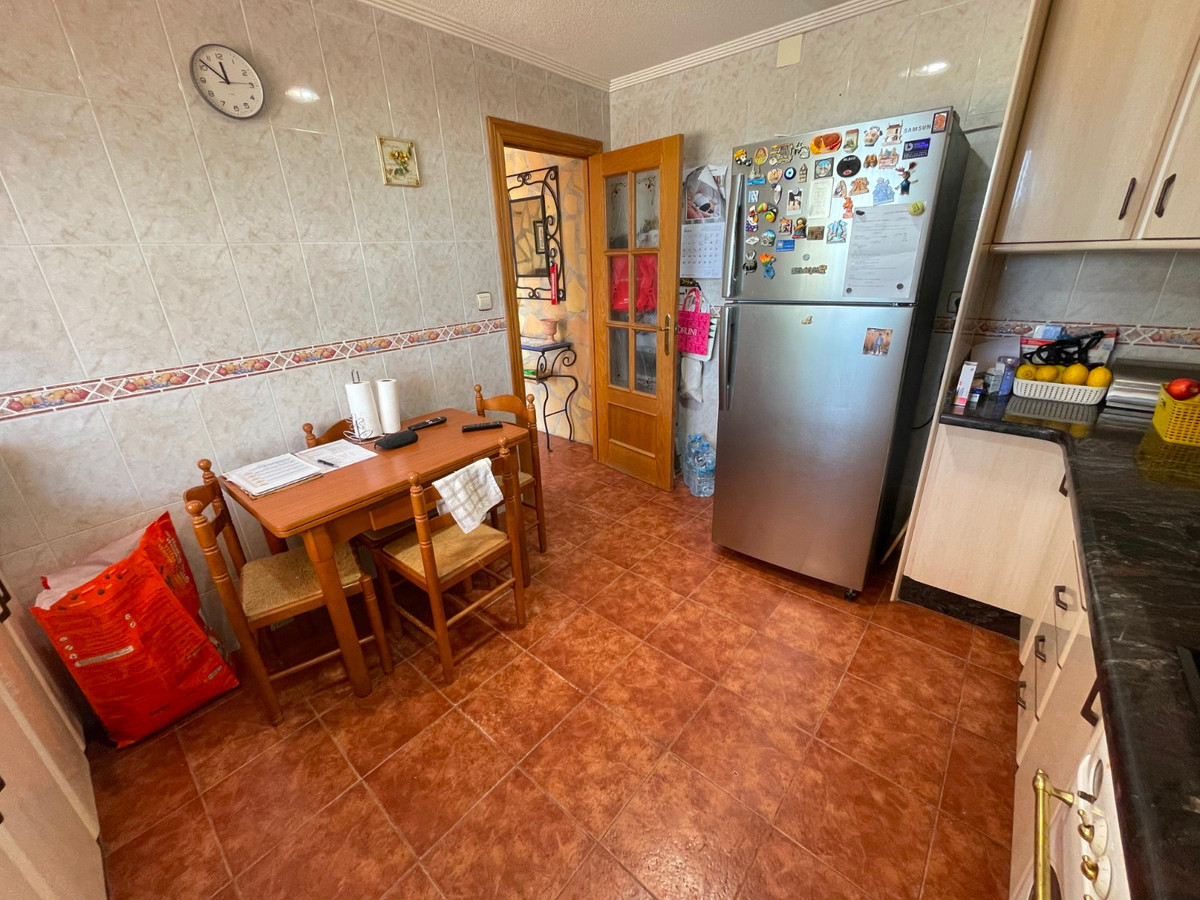 Huis te koop in Crevillent | 4 slaapkamers H5052811