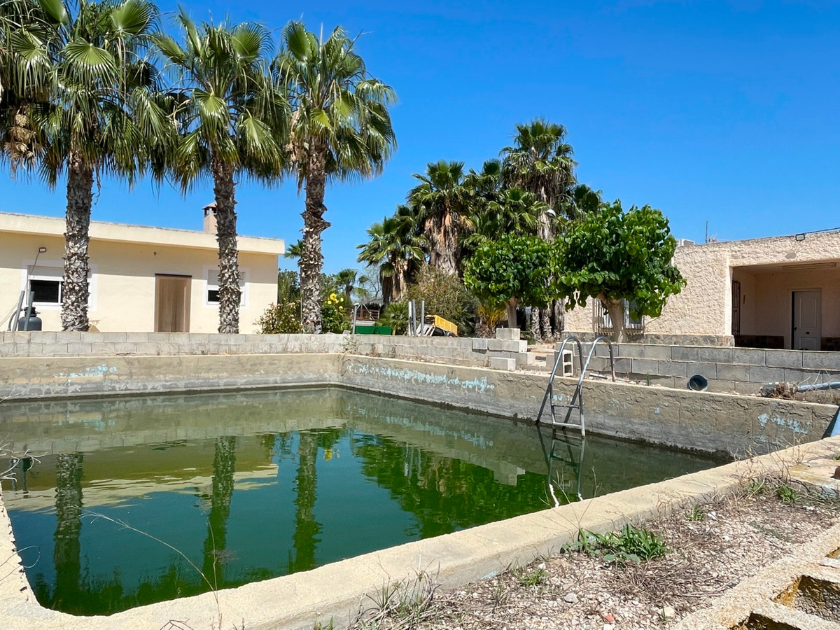 Huis te koop in Crevillent | 4 slaapkamers H5052811